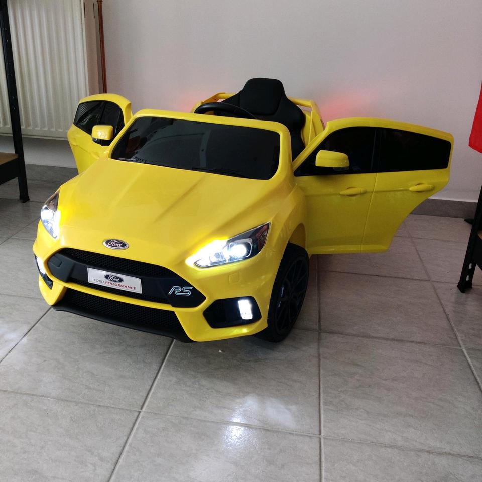 ANGEBOT! Elektro Kinderauto Ford Focus RS Gelb 2x45W, Ledersitz in Weiden (Oberpfalz)
