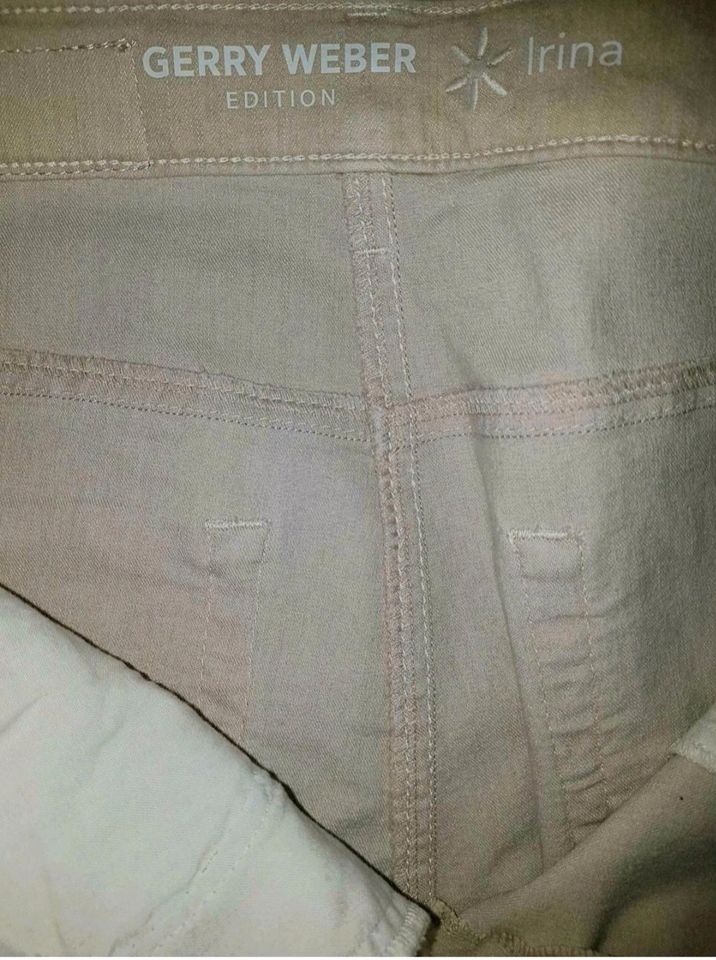 Neue Gerry Weber Jeans helllbeige Gr.40, L.110 cm schmal in Roth