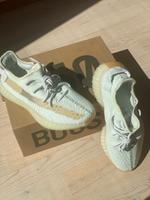 NEU Yeezy 350 V2 Hyperspace EU 40 Berlin - Tempelhof Vorschau