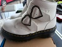 Dr. Martens Devon Heart Gr.38 - 1x getragen Hessen - Büdingen Vorschau