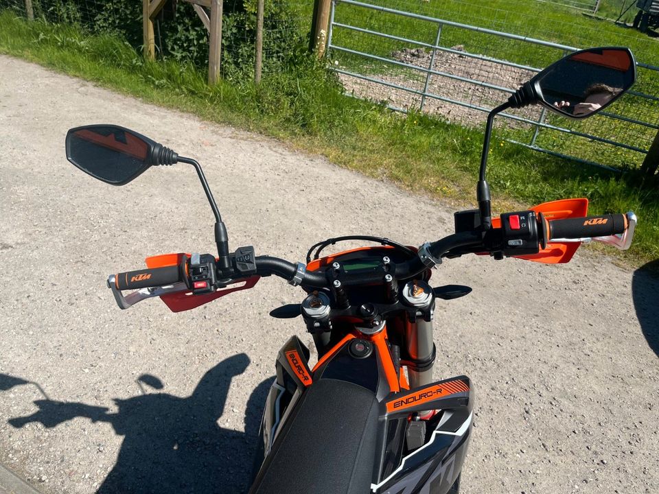 KTM 690 Enduro R gedrosselt in Haseldorf