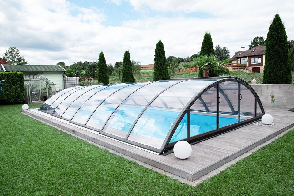 Pool-Überdachung / Poolabdeckung SkyCover® Base Clear 5.7x12.7m in Winklarn