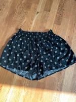 New Yorker kurze Hose Größe M Damen schwarz Hessen - Heppenheim (Bergstraße) Vorschau