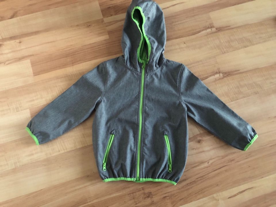 Softshell Jacke, Größe 110, neu in Burghaun