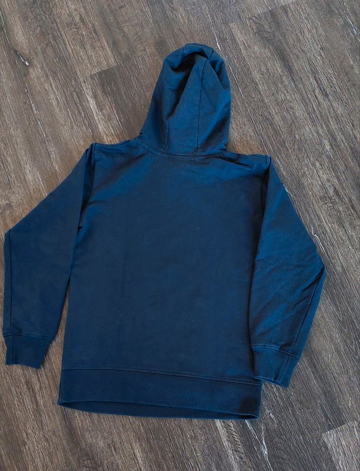 cooler Hoodie/ Kapuzenpulli Gr. 140/146 in Potsdam