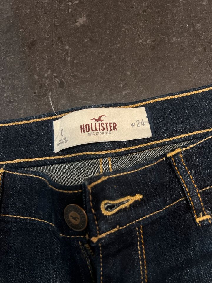 Kurze Hose von Hollister in Schwalbach