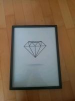 Juniqe Bild Kunst Design Kunstdruck Diamant Grafik mit Rahmen Altona - Hamburg Ottensen Vorschau