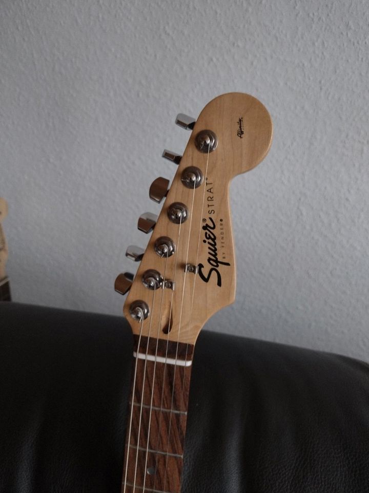 Squier Fender stratocaster in Bad Münder am Deister