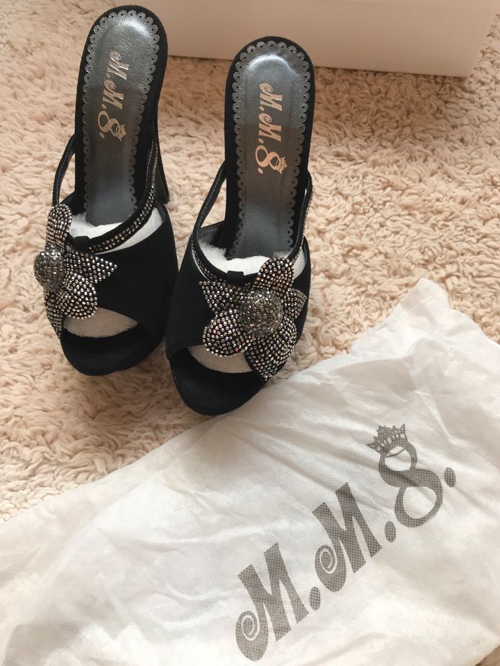 High Heels mit Strass für Damen NEU in Düsseldorf