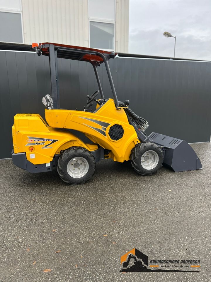 Eurotrac T11 | Hoflader | Kubota | 285cm Hubhöhe | Anbaugeräte Aufnahme wie Multione und Avant in Zwickau