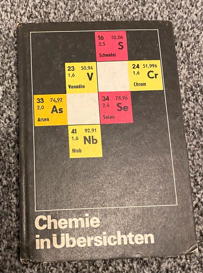 DDR Schulbuch Chemie in Übersichten in Märkisch Buchholz