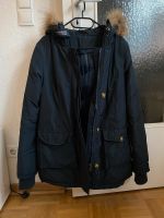 Winterjacke / Parker mit abnehmbaren Fell dunkelblau Berlin - Wilmersdorf Vorschau