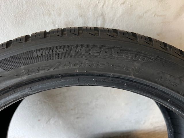 4x 235/40 R19 96V Hankook Winter icept evo3 (W330) Winterreifen in Braunschweig