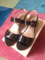 Wie neu: Sandalen Tamaris Gr. 40 schwarz Lackleder Blockabsatz Nürnberg (Mittelfr) - Südstadt Vorschau