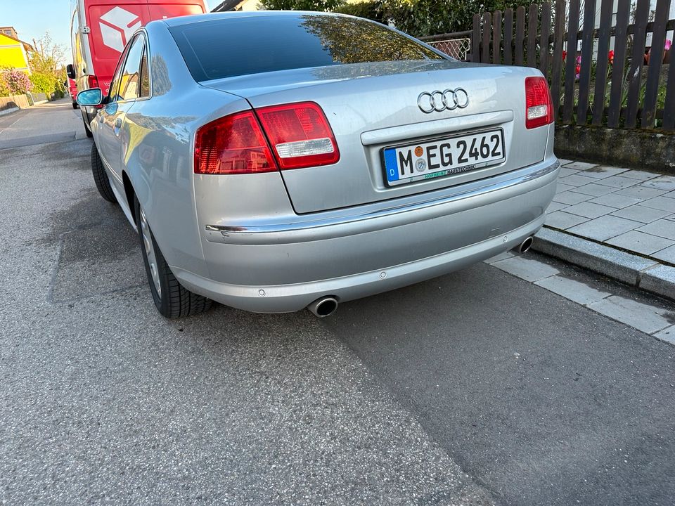 Audi A8 4.2 V8 Quattro 8xbereift Automatik CarPlay in Regensburg