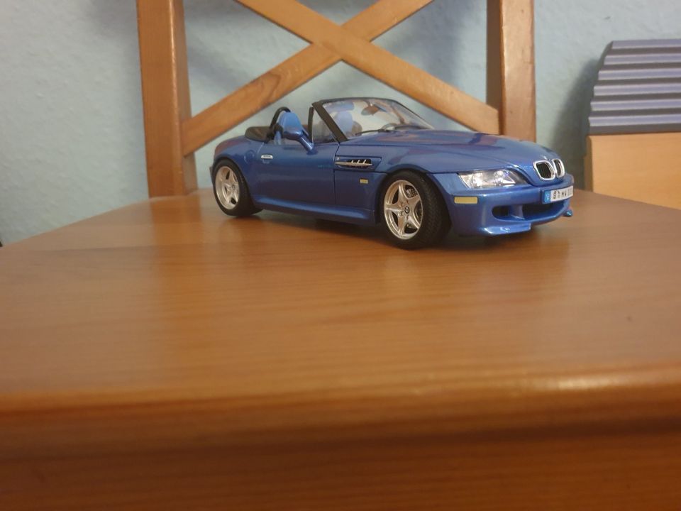 Bmw Z3 Burago 1/18 in Schwalbach