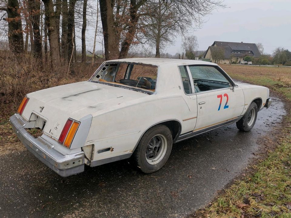 Oldsmobile Cutlass Supreme in Lohne (Oldenburg)