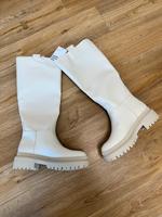 Stiefel mit Etikett Berlin - Spandau Vorschau