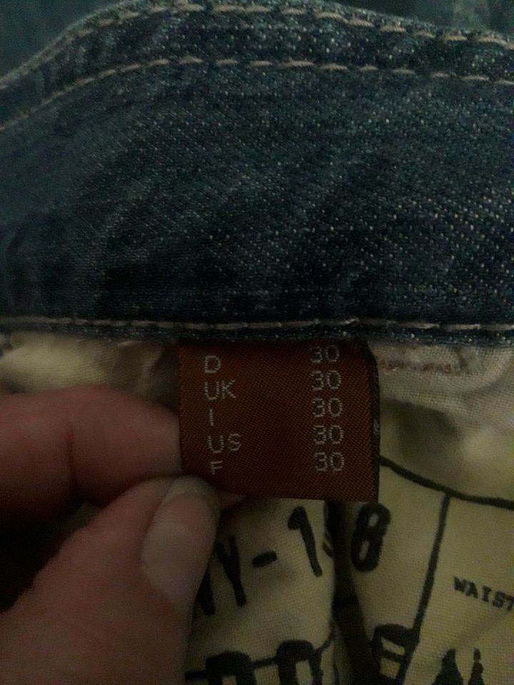 Jeans halb lang in Stemwede