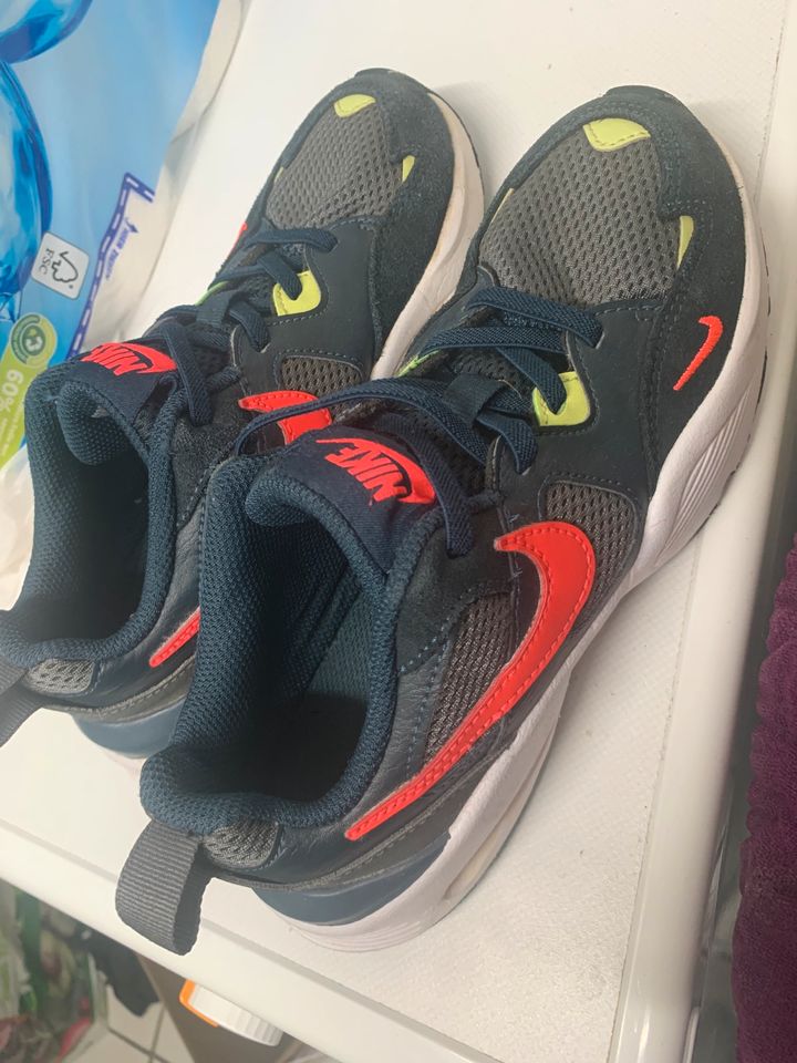 Nike Kinderschuhe wie neu. Gr. 34 in Köln