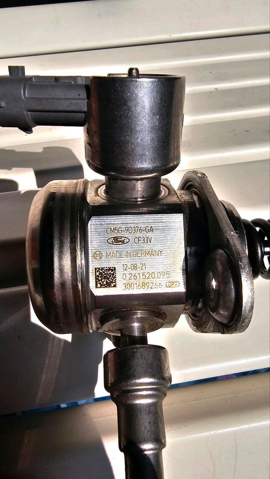 Ford CM5G-9D376-GA Hochdruckpumpe Kraftstoffpumpe in Salzkotten