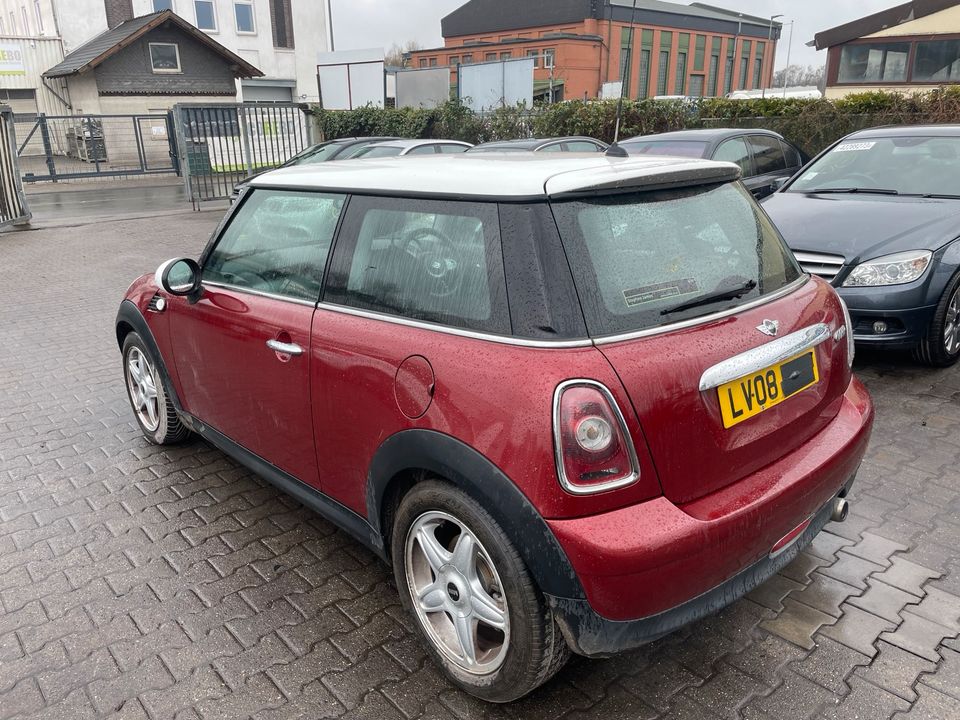 Schlachtfest Mini R56 R55 R57 Haube Stoßstange Tür Träger N12B16A in Bochum