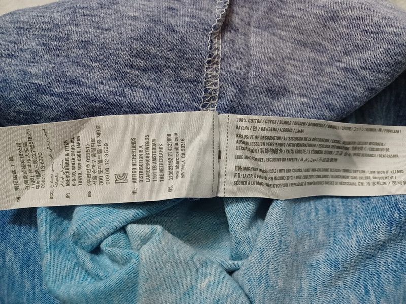 Hollister T-Shirt Ombre Farbverlauf blau-weiß Gr. XL in Dreieich