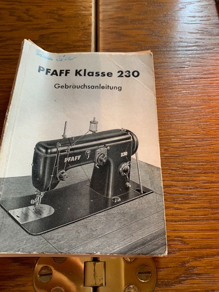 Pfaff Nähmaschine, Antik, Vintage in Grafenau