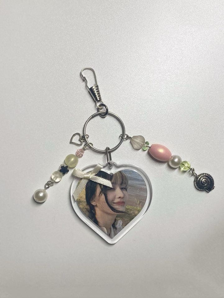 Hirai Momo Twice Perlen Keychain Schlüsselanhänger Handmade Kpop in Bonn