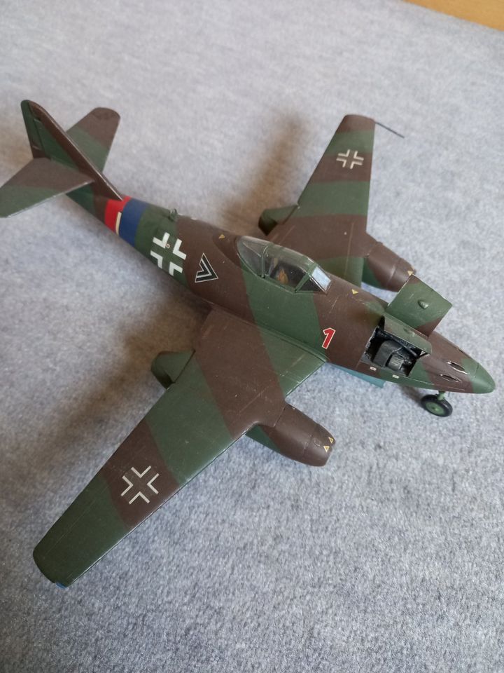 Flugzeug 1:48  Me 262 in Bad Driburg