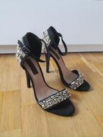 High Heels Absatzschuhe schwarz studs gold Strass Glitzer 39 Thüringen - Erfurt Vorschau