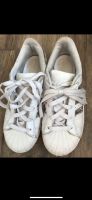 Adidas Schuhe Turnschuhe Sneaker Gr. 34 Nordrhein-Westfalen - Korschenbroich Vorschau