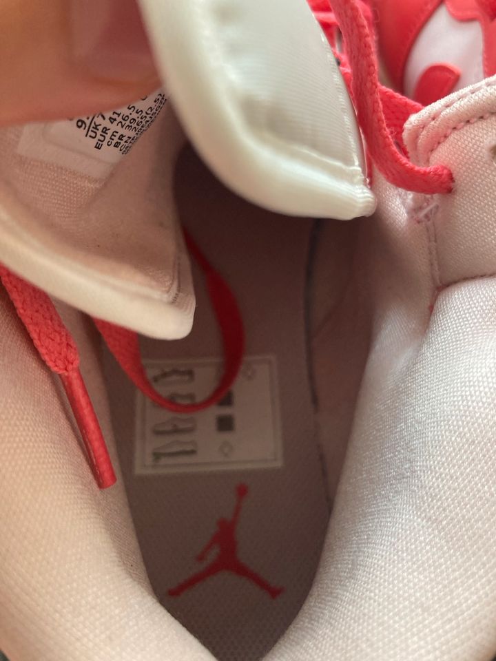 Nike Air Jordan 1 Strawberries and Cream White Sea Coral Pink 41 in Mülheim (Ruhr)