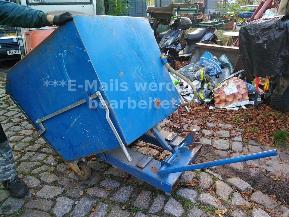 Metallkisten Box Mulde Container Schütt Kübel in Berlin