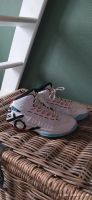 Basketball-Schuhe Turnschuhe Hallenschuhe Gr. 41 Tarmak Nordrhein-Westfalen - Solingen Vorschau