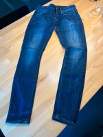 G Star RAW 3301 low skinny  wie nieu Gr. 26/30 Nordrhein-Westfalen - Erkrath Vorschau