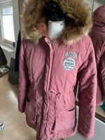 Jacke in Beerenfarben Gr. M Essen - Essen-Frintrop Vorschau