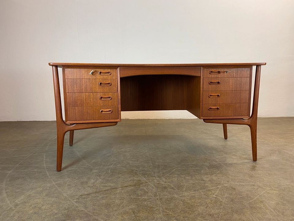 Svend Aage Madsen Schreibtisch teak Midcentury Hp Hansen in Berlin