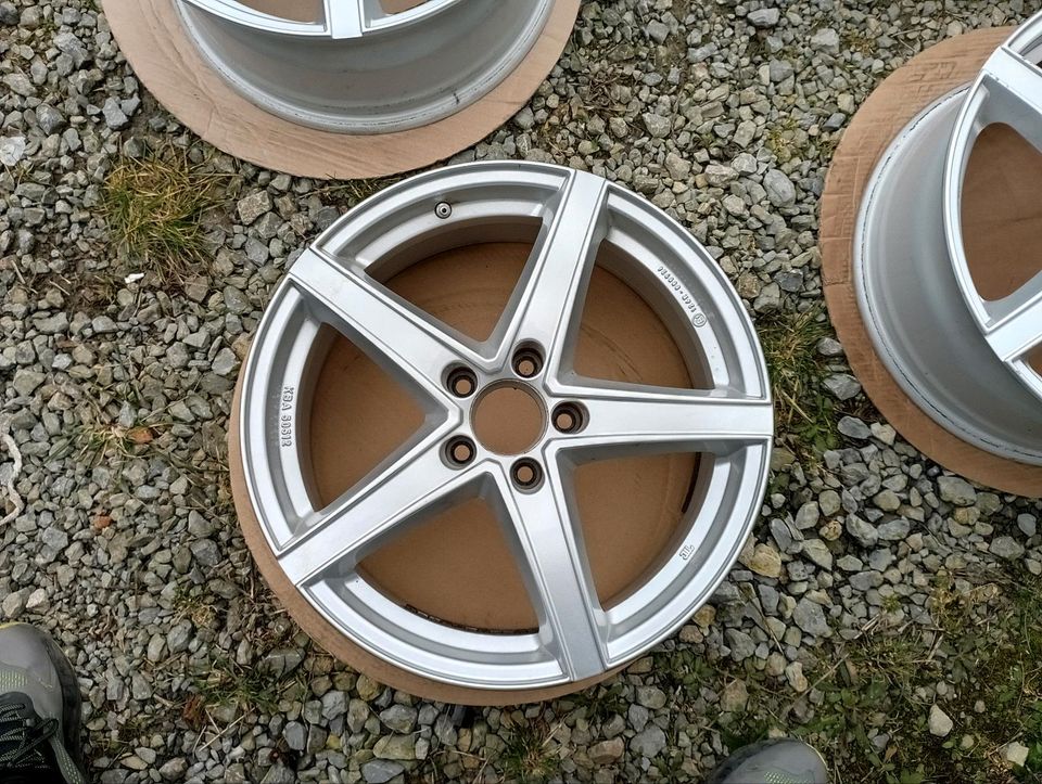 4 Mercedes Audi VW Seat... 18 Zoll Alufelgen + Sensoren in Kitzingen