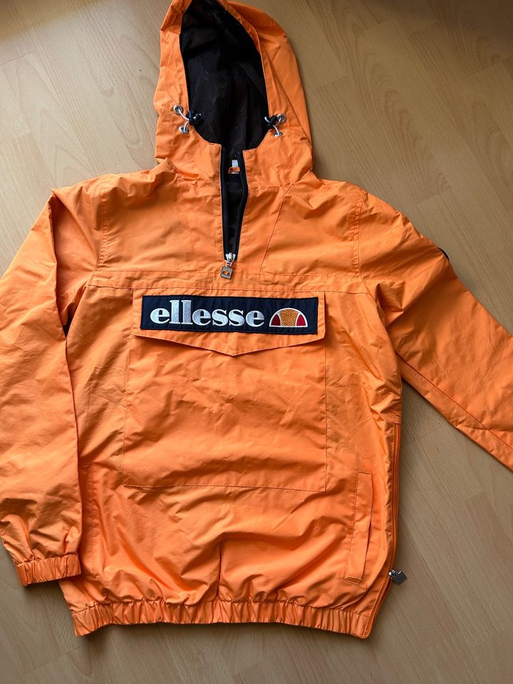 Ellesse Herrenjacke unisex in Völklingen