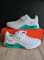 Nike Air Max Bella TR 4 *NEU* Größe 40 Sneaker Sachsen-Anhalt - Magdeburg Vorschau