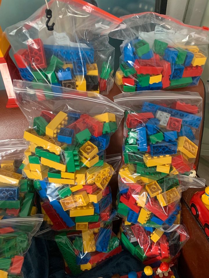 Lego Duplo Konvolut mehr als 500 Steine Steine/Fiiguren usw in Hagen