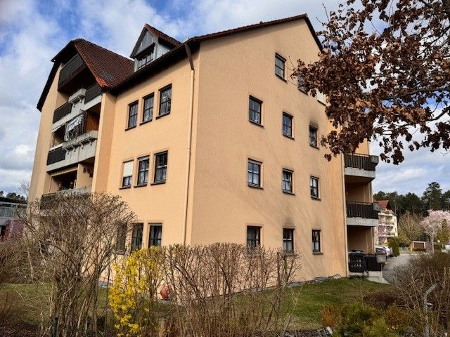 Gepflegte 3-Zi-Wohnung mit 2 Balkonen inkl. Garage in Roth in Roth