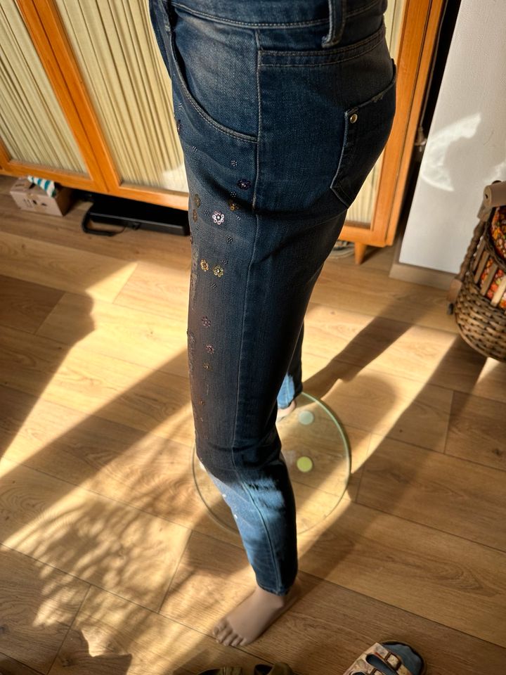 Alba Moda gr.36/S Blumen skinny Jeans Röhre in Lutherstadt Wittenberg