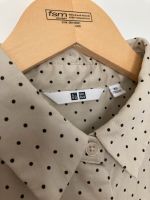 Uniqlo: beige Cremefarben gepunktete Bluse, Business Leipzig - Altlindenau Vorschau