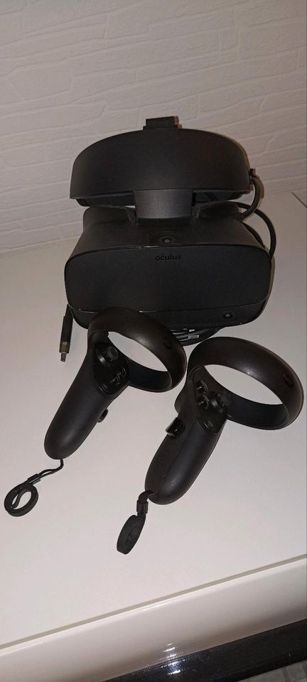 Oculus Rift S VR Brille + Controller in Bietigheim-Bissingen