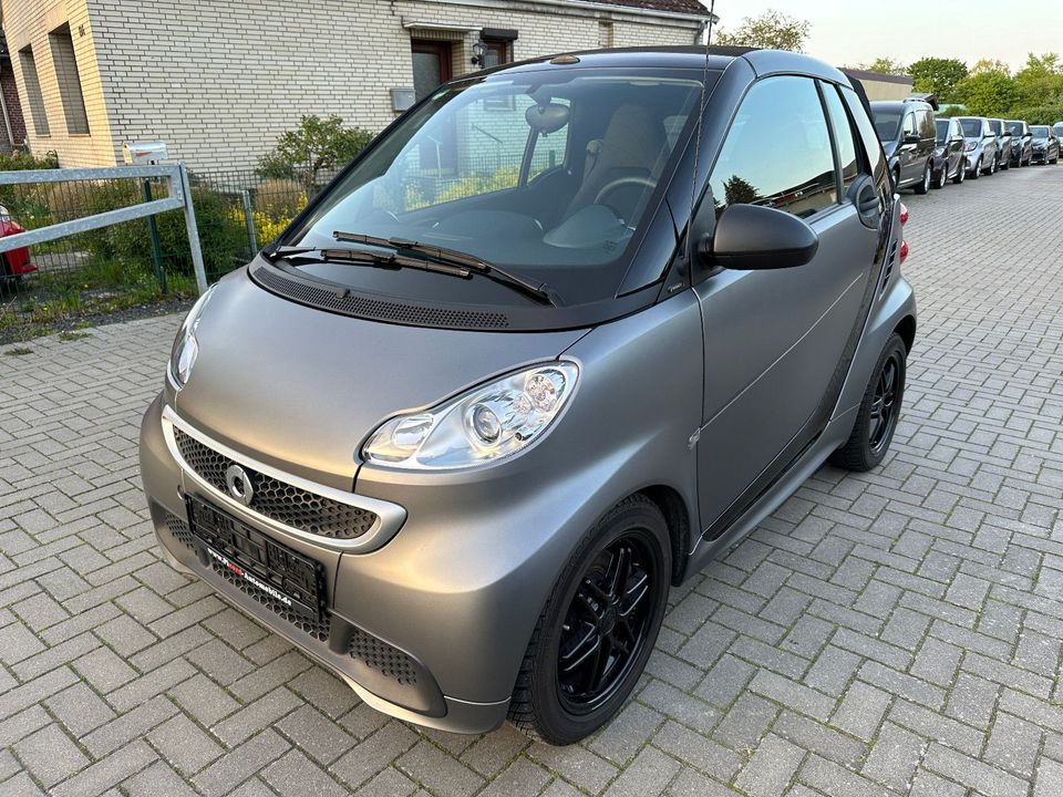 Smart ForTwo cabrio Passion 71PS-NAVI-S.HEIZ-USB-ALU in Pinneberg