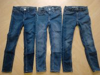 Jeanhosen 3er Pack H&M 122 Schleswig-Holstein - Schashagen Vorschau