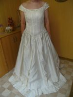 Brautkleid mit Schleppe, Größe 42, Brautkleider Saarland - Neunkirchen Vorschau