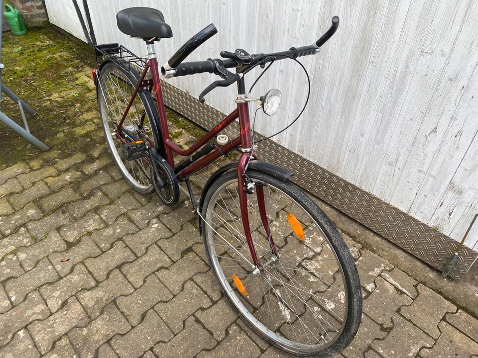 Fahrrad 28 Zoll in Würselen